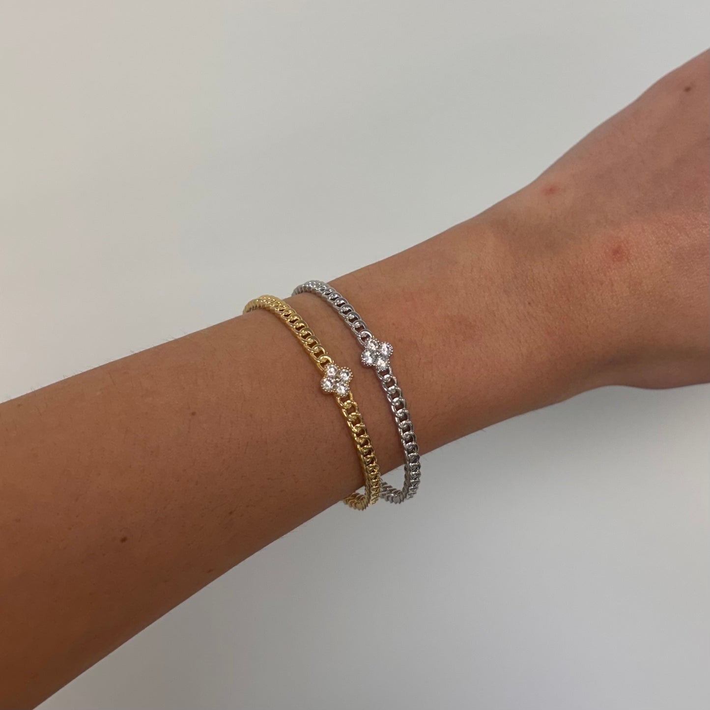 Silver Clover Chain Bangle