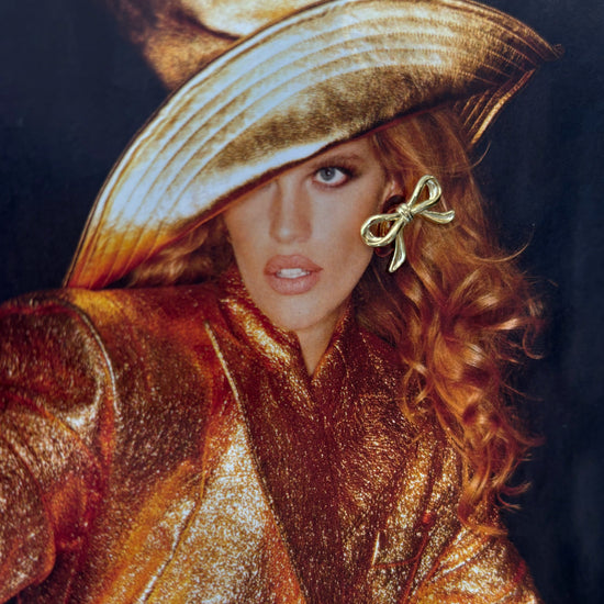 Bow Stud Earrings Gold