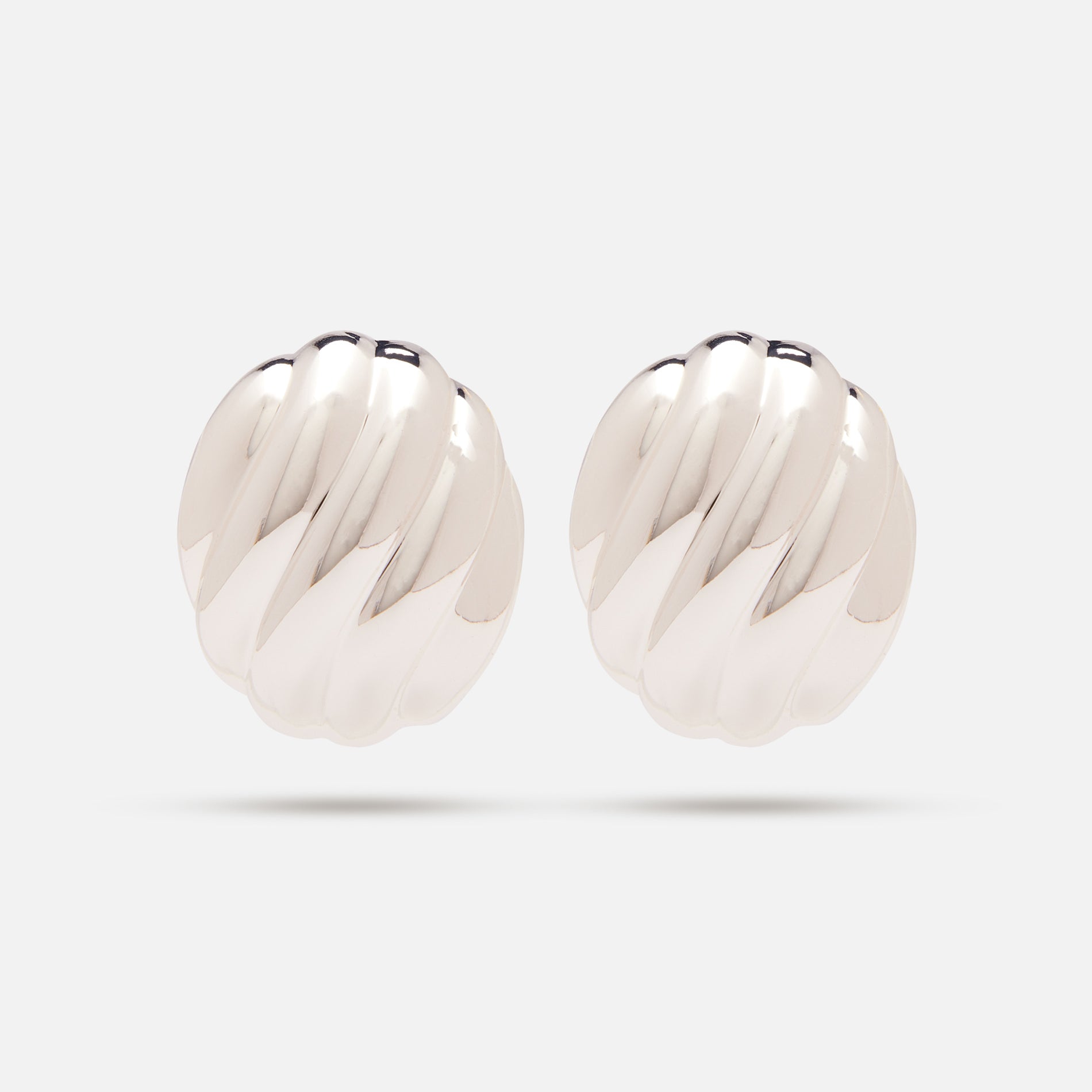 Oval_Ribbed_Statement_Earring_Silver 1