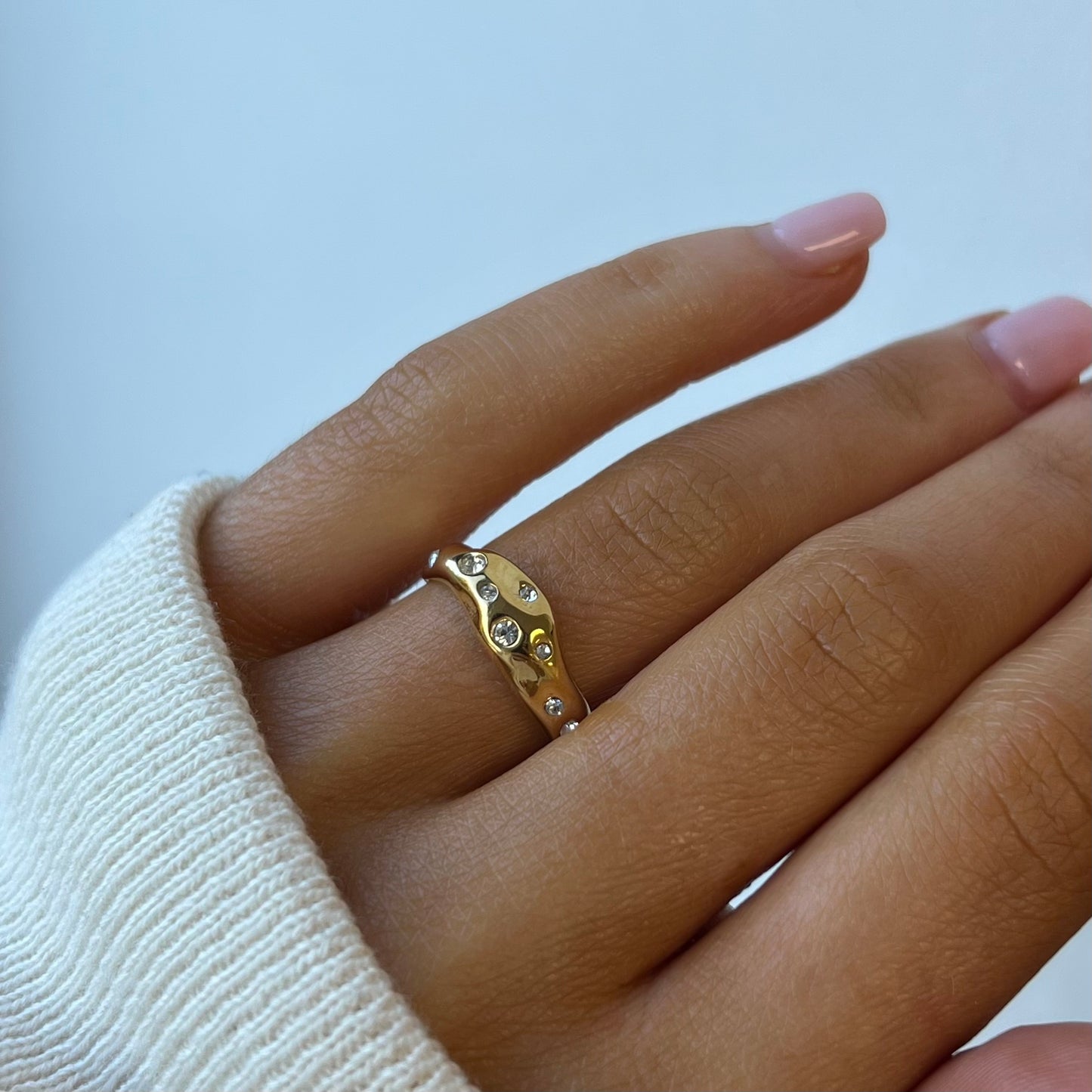 Irregular Gold Ring with Rhinestones