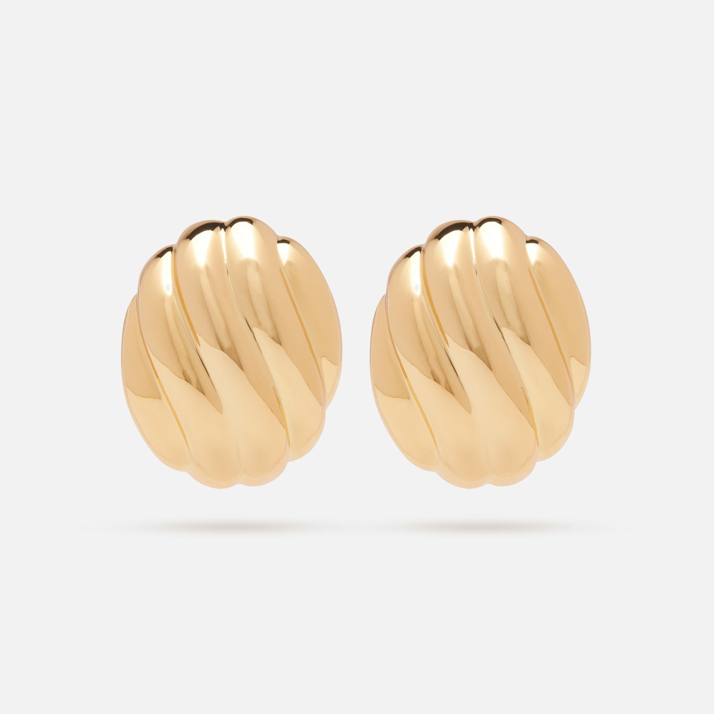 Oval Ribbed Statement Earring