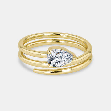 Solene Pear Band Ring